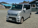 4WD、オートマ、ターボ、ナビ、TV、片側オートスライドドア、シートヒーター、ドラレコ、ETC、キーレス!ご来店の際は、在庫確認の上お越しくださいますようお願いします。