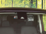 【スマートアシスト】走行中に前方の車両等を認識し、衝突しそうな時は警報とブレーキで衝突回避と被害軽減をアシスト。より安全にドライブをお楽しみいただけます。