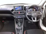見通しのよいすっきりとした視界で、誰でも運転しやすいです。運転のしやすさは疲れにくさにも繋がりますよ♪
