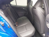 リヤシートの画像です!内装もプロによるクリーニング済みでキレイ☆