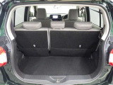 広々としたラゲージスペースを備えています。大きなものや長さのある荷物もしっかりと積み込めます。