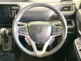 【ステアリングスイッチ】運転中、前方から目線をそらすことなく、オーディオ等の操作が可能な便利機能!安心&快適なドライブを演出してくれます♪