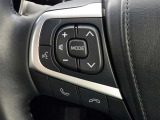 ステアリングスイッチ装備!運転しながら手元でオーディオの操作などができます。