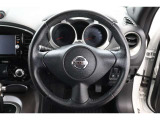 握りやすく、回しやすいステアリングは長時間の運転でも疲れを感じさせません!