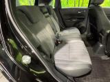 後部座席も気になるようなキズ・汚れやへたり等、大きなダメージはなく、良好な状態です。