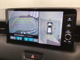 全方位モニターがついています! 車の周囲を360&deg;安全確認できるので、普段の駐車はもちろんの事、縦列駐車や幅寄せの際にも活躍してくれますよ。