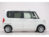 県内13店舗にて常時500台以上ダイハツ車を展示中です。見て、触って、納得のいく一台をぜひ見つけてください。