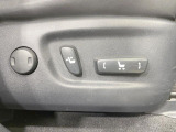 【パワーシート】スイッチ一つで簡単にシートの微調整が可能!電動だから力もいりません!快適なシートポジションにセットして、快適なドライブをお楽しみください。
