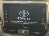 【10.5インチナビ】高級感とインパクトのある大画面ナビを装備。各種オーディオ操作はもちろん、スマホ連携もできる利便性の高いナビです♪