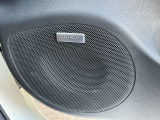 BOSEサウンドついています。音質の良い音楽を車内で聴くことが出来ますので、ドライブをより楽しんでいただくことが出来ます。