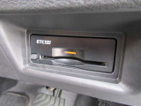 『ETC2.0』を装着しています♪♪ 有料道路での料金所の手間を省いて運転に集中できます♪♪ 車から離れる時はカードの抜き取りをお忘れなく♪♪
