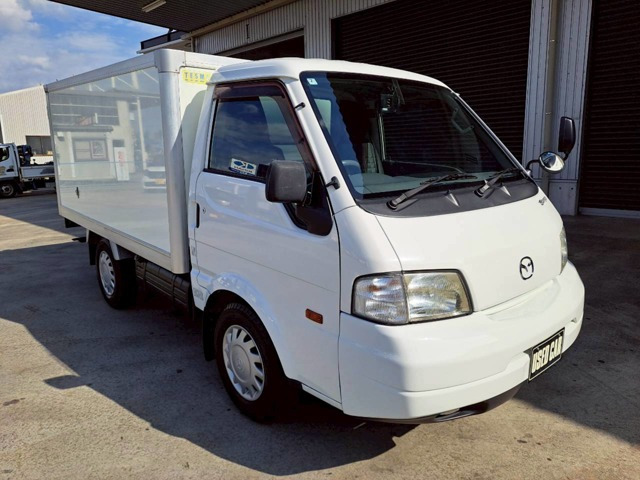 ボンゴトラック 冷蔵冷凍車 