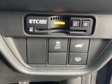 ETCも付いておりますので、高速道路の料金所もノンストップ通過可能ですよ^^是非揃えたい装備ですね!