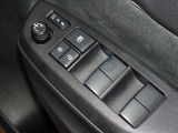 電動格納式ドアミラー・パワーウインドウを装備しています。