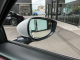 オレンジの点滅で後ろからきている車など、教えてくれます♪