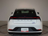 リアにハイマウントストップランプを装備しています。後続車両からの視認性も良く、安心です。