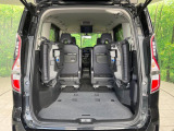 後席を格納すると、これだけの広さが!シーンに合わせたシートアレンジで、大きな荷物も積むことが出来ます♪