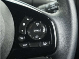 ◆アダプティブクルーズコントロール◆予め設定した車速内でクルマが自動的に加減速。前走車との適切な車間距離を維持しながら追従走行します。【LKAS】車線維持支援システムでステアリング操作を支援。