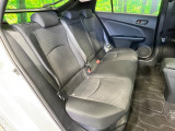 後部座席も気になるようなキズ・汚れやへたり等、大きなダメージはなく、良好な状態です。