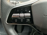 運転中のオーディオ操作は、ステアリングで行いましょう。安全運転で。