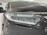 LEDヘッドライトは、点灯の瞬間から最大光量を発揮し、突然暗くなるトンネルなどでの安定感を高めます。