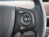 ◆アダプティブクルーズコントロール◆予め設定した車速内でクルマが自動的に加減速。前走車との適切な車間距離を維持しながら追従走行します。【LKAS】車線維持支援システムでステアリング操作を支援。