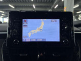 ディスプレイオーディオやカーナビは、現代のドライブにおいて欠かせない装備のひとつです。初めての場所でも迷いにくく、快適なルート案内で運転をサポートします。移動中のエンターテインメント性も高まります。