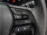 ◆アダプティブクルーズコントロール◆予め設定した車速内でクルマが自動的に加減速。前走車との適切な車間距離を維持しながら追従走行します。【LKAS】車線維持支援システムでステアリング操作を支援。