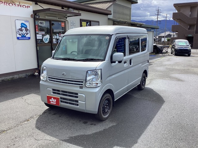 NV100クリッパー DX ハイルーフ 4WD 