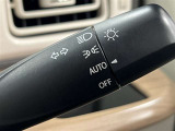 AUTOの位置にセットしておくと、暗くなったら自動でライトの点灯をサポートしてくれます!高速道路でのトンネル通過時など便利です!
