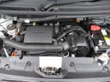 【外装】エンジンルーム 大きなサビ等もなく良好です。