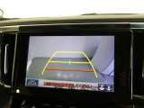 車庫入れや駐車で威力を発揮するのがバックモニター!ナビディスプレイに後ろの様子が映し出されるから安心です。