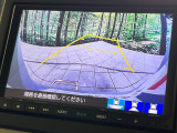 【バックカメラ】駐車時に後方がリアルタイム映像で確認できます。大型商業施設や立体駐車場での駐車時や、夜間のバック時に大活躍!運転スキルに関わらず、今や必須となった装備のひとつです!