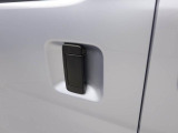 当社は購入後のアフターケアを大切にしております。納車後、1ヶ月無料点検、半年ごとにあんしん点検、12ヶ月法定点検の誘致をします。また車検までの点検をセットにした『ワンダフルパスポート』を販売中です。