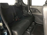 ゆとりある広々とした車内空間は、ドライブを始め買い物やレジャーなど、幅広く活躍します。一人でもみんなとでもお出かけを楽しみましょう!