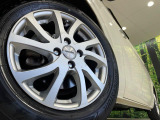 【15インチアルミホイール】外観にマッチしたアルミホイールを装着しております。各種アルミホイールや、スタッドレスタイヤも取扱いしております。是非ご相談ください♪