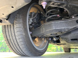 お車を安心してお乗りいただく為には、足回りの定期点検が欠かせません。サービスサポート(有償保証)では無料点検もご提供しており、安心のカーライフをお過ごしいただけるサポート体制が整っています。