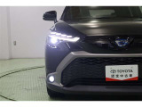 洗練されたデザインのBi-BeamLEDヘッドランプ。LEDシーケンシャルターンランプ、クリアランスランプ、デイタイムランニングランプを備えています。オートライト搭載。オートハイビームも装備しています