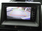 バックガイドモニターで、後方を確認しながら安心して駐車することができます。運転初心者も熟練者も必須の機能ですよ!