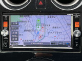 通信ユニット内蔵の日産純正メモリーナビ(MP314D-W)装備、スマホアプリとの連携で目的地設定などが簡単。i-PodやUSB接続・DVD再生・CD録音機能などAV機能も充実です。
