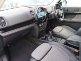 全車保証付き販売をしておりますので安心してご購入頂けます。6ヶ月・5000Kmから2年・走行無制限などお車1台1台により異なります。