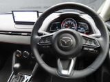 運転席にお座りになった際のイメージです。視界やシートの座り心地にポジション、各装備へのアクセスのしやすさ等、実際に触れてお確かめください。