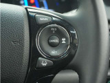 ◆アダプティブクルーズコントロール◆予め設定した車速内でクルマが自動的に加減速。前走車との適切な車間距離を維持しながら追従走行します。【LKAS】車線維持支援システムでステアリング操作を支援。