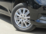 タイヤは社外アルミホイール付きです!