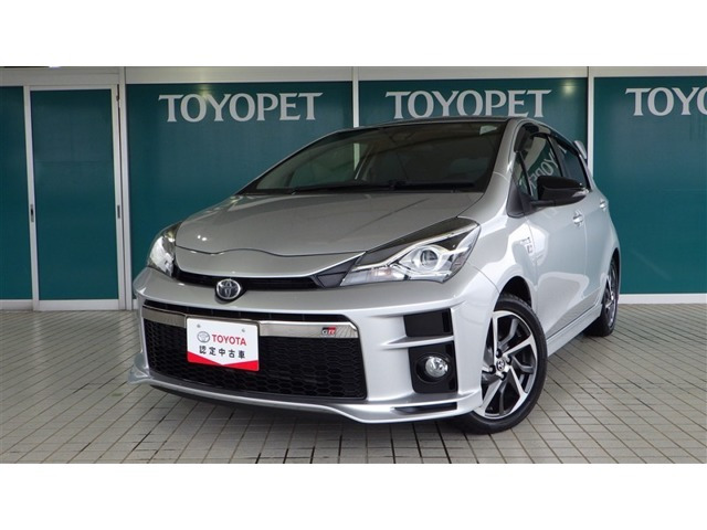 ヴィッツ 1.5 ハイブリッド GR スポーツ 