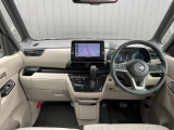 広々とした視界を体感できます。運転が楽しくなりますね。