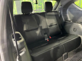 3列目シートはもちろん状態良好☆大人でもゆったりと座って頂けますので、大人数でのお出かけもラクラクです♪ご家族で、気の知れた仲間で、ドライブに行くのが楽しみですね♪