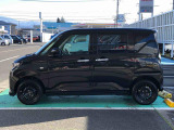 納車前にはプロのメカニックが点検、整備を行いますので安心してお乗り頂けます。