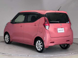 【ワイド保証】日産販売店の中古車には、無料で保証が付いています。走行距離無制限で、無料保証期間は1年間から。品質に自信があるから実現した、日産ならではの保証です。
