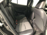【後部座席】も当然、綺麗・清潔に仕上げております。内装の綺麗なお車は気持ちが良いですし、コンディションのいい車が多いです。これもオススメの1台です。